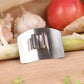 🛡️ Köp 1 Få 1 gratis! 🔪 Fingerskydd i rostfritt stål – effektivt skydd mot skärsår – perfekt för matlagning och matberedning 🍳