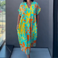 👗 60% RABATT! 🌸 Elegant V-halsad Klänning med Tryck för Kvinnor – Flytande Tyg, Smickrande Passform & Perfekt för Våren ☀️