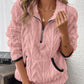 Sudadera con medio cremallera y bolsillo peludo
