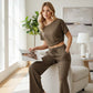 👗 50% RABATT NU! 🌸 Kvinnors Off-Shoulder Topp & Byxor 2-delat Set – Asymmetrisk Topp, Vida Byxor & Andningsbart Tyg ✨