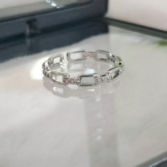 💍 Köp 1 få 1 gratis! ✨ Gnistrande Öppen Ring med Kubisk Zirkonia – Elegant Design, Justerbar & Perfekt För Både Vardag & Fest 💎