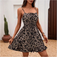 👗 50% RABATT NU! 🌸 Romantisk Spagettibandsklänning – Knytning Fram & Smockad Bodice – Perfekt för Brunch, Dejt & Strandsemester 🏖️