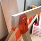 🛠️ 50 % RABATT NU! 🔧 Kraftig sågbockfäste med nedåtgående klämma – förstärkt design, halksäkra tänder & snabb montering ✨