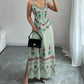 👗 50% RABATT NU!🌸 Blommig V-ringad Ärmlös Klänning – Boho-mönster & Sidospalt – Elegant A-linje Sommarklänning 💃