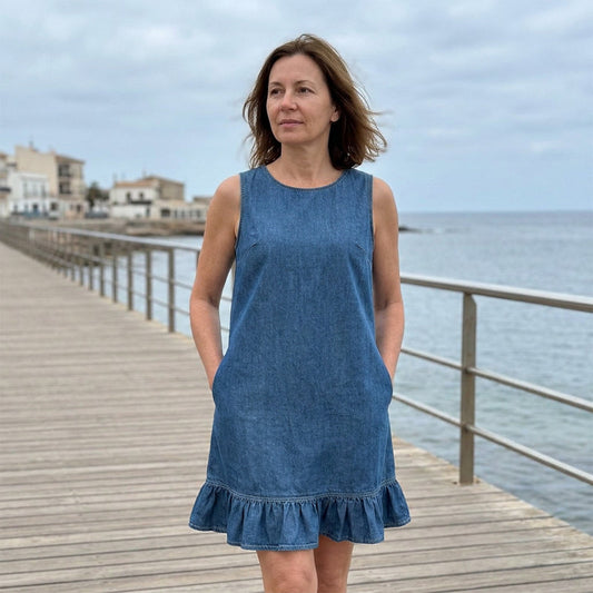 👗 50% RABATT NU! ✨ Lätt Ärmlös Klänning med Ryggknäppning – Volanger & Smickrande Siluett – Perfekt för Varma Dagar & Ljumma Kvällar 🌸