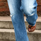 👖 50% RABATT NU! 🔥 Slim fit-jeans med utsvängda ben i sliten stil – Stretchig denim & vintage-look – Slitna detaljer & smickrande passform – perfekta för streetstyle eller lediga dagar ✨