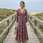 👗 50% RABATT NU! 🌺 Bohemisk Blommig Maxiklänning – V-ringning, Flödande Fåll & Premiumtyg – Romantisk, Andningsbar & Perfekt för Resor 🏖️