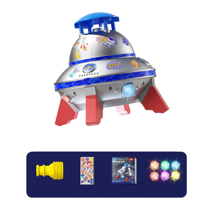 👽 50% RABATT NU! 🛸 UFO-roterande Vattenspridare för Barn – 360° Vattenstänk & LED-ljus – Perfekt för Trädgårdsfest & Strand 🌊