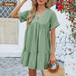 👗 50% RABATT NU! ✨ Lös V-ringad Plisserad Kortklänning – Mjuka Veck & Feminin Stil – Perfekt för Sommaren 🌾