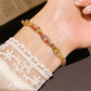 📿 50% RABATT NU! ✨ Retro Korsad Flerfärgad Zirkon Armband – Justerbart & Livfullt – Perfekt för Vardag & Fest – Unik Vintage-estetik 💎