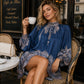 👗 50 % RABATT NU! 🦋 Dam vintage blommig hög krage cape-klänning – flytande silhuett, boho-print & eleganta ärmar – perfekt för fest och semester 🌺