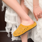 👡 50 % RABATT NU! 🌬️ Andningsbara mjuka nättofflor – 360° ventilation, lättvikt & dämpad komfort – perfekt för hemmet och utomhus ☀️