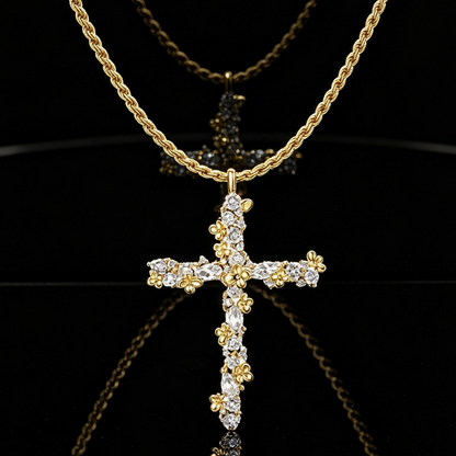 ✝️ 50 % RABATT NU! ✨ Halsband med strålande kors – kubiska zirkoner, blommiga gulddetaljer & tvinnad kedja – perfekt för vardag och fest 💛