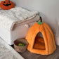 🐾 50 % RABATT NU! 🛏️ Varm & mysig halvinklädd djurbädd – trygg sovplats, allårskomfort & mjuk plysch – perfekt för små hundar och katter 💤