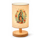 🕯️ 50 % RABATT NU! ✨ Bordslampa i trä med Jungfru Maria-mönster – handgjord, mjukt ljus & helig konst – perfekt för bön och avkoppling 🌹
